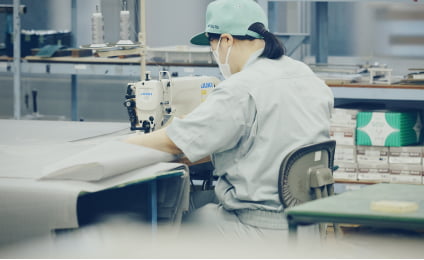 イメージ：縫製職場