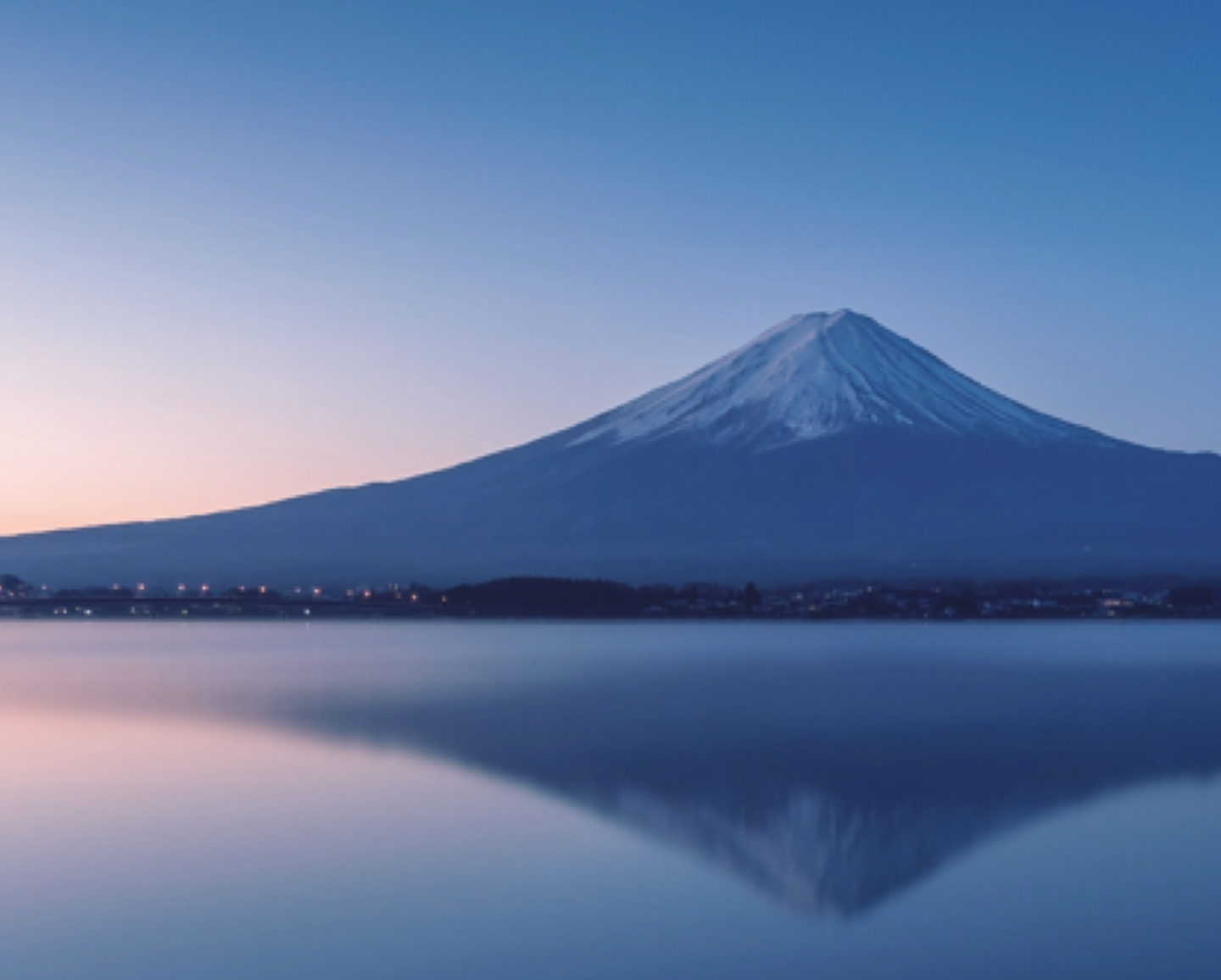イメージ：ニッポンイチの山の如く